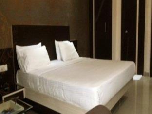 Urmee Hotel Bhubaneswar Buitenkant foto